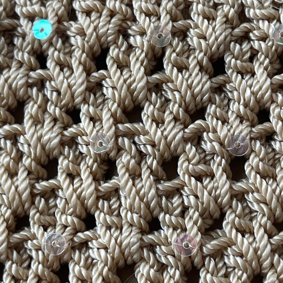 The Sak purse - like new!  Zipper pocket on both inside and out. - Picture 4 of 10